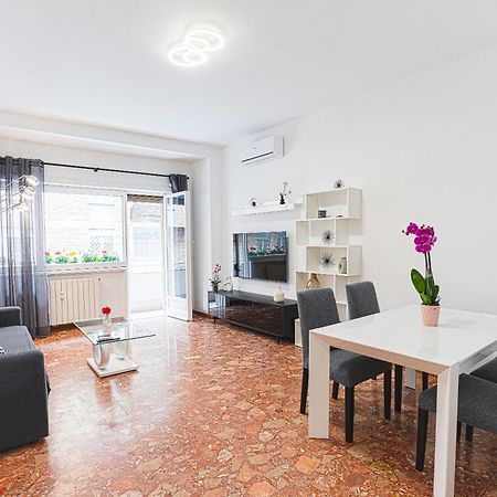 Domus Leo Roma Appartement Buitenkant foto
